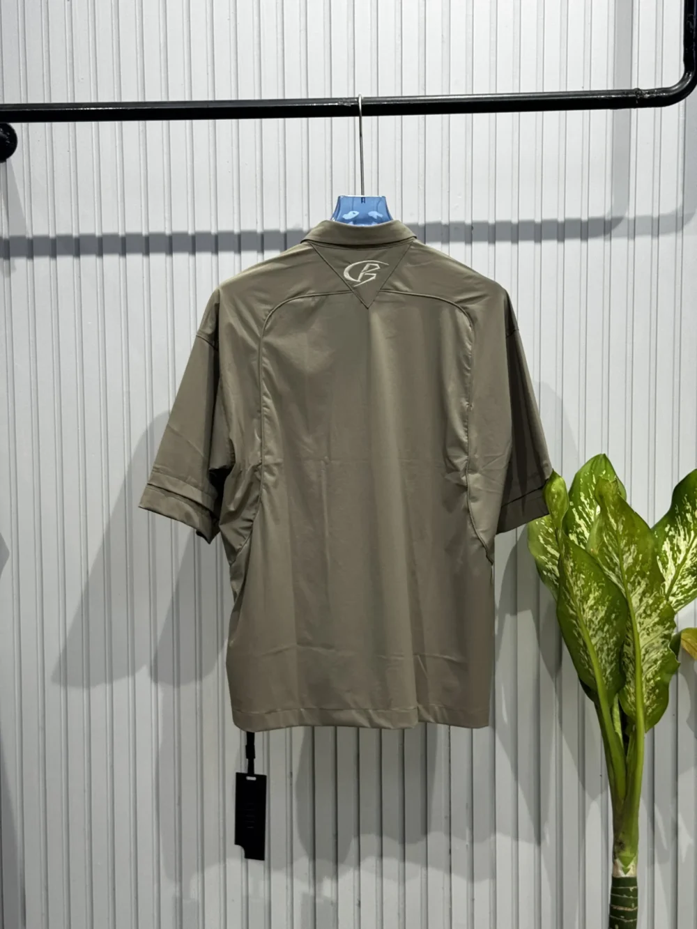 Graphic Print Edition Shirt - Image 4
