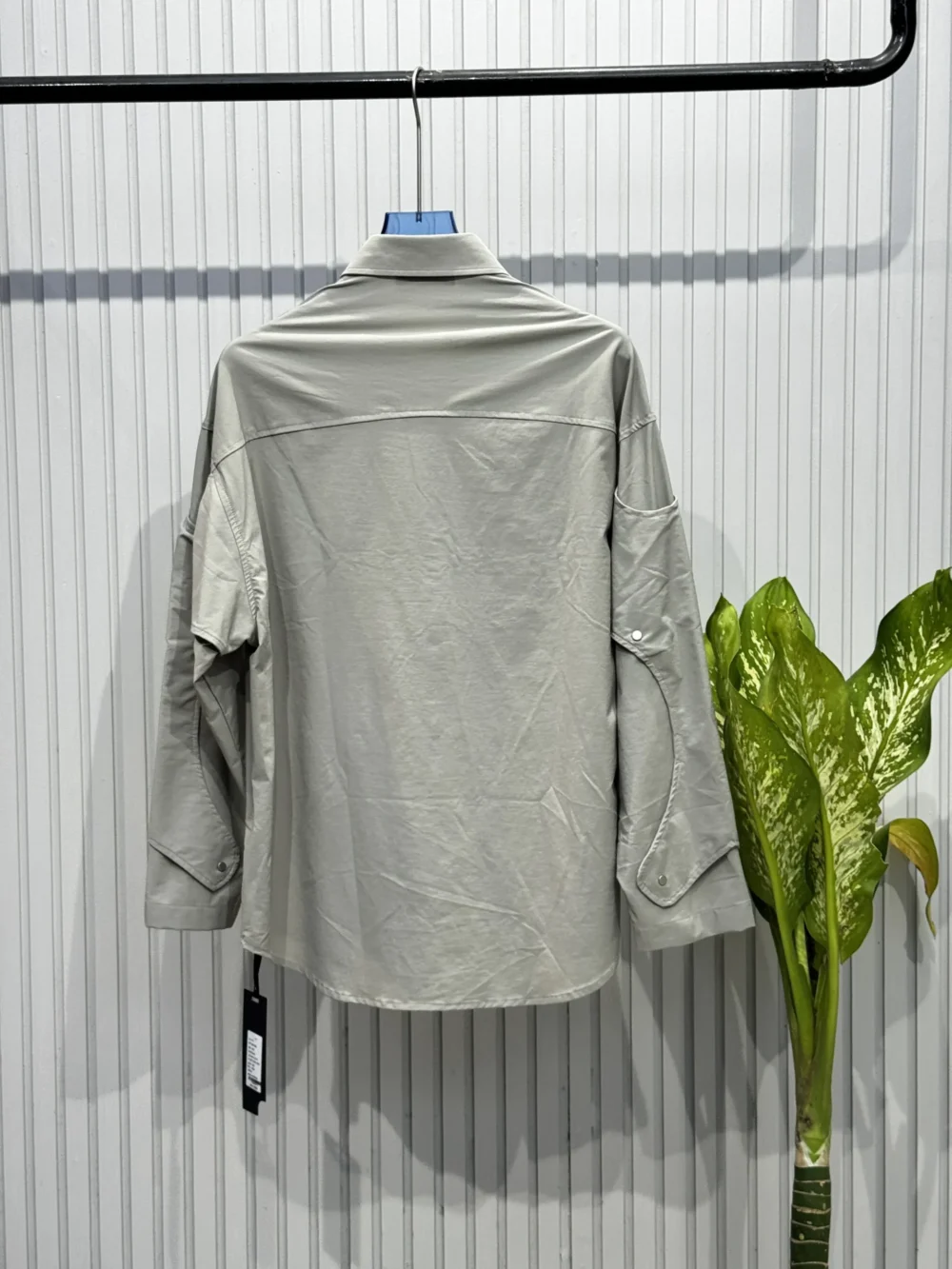 CUT OUT EDITON STREETWEAR SHIRT - Image 5