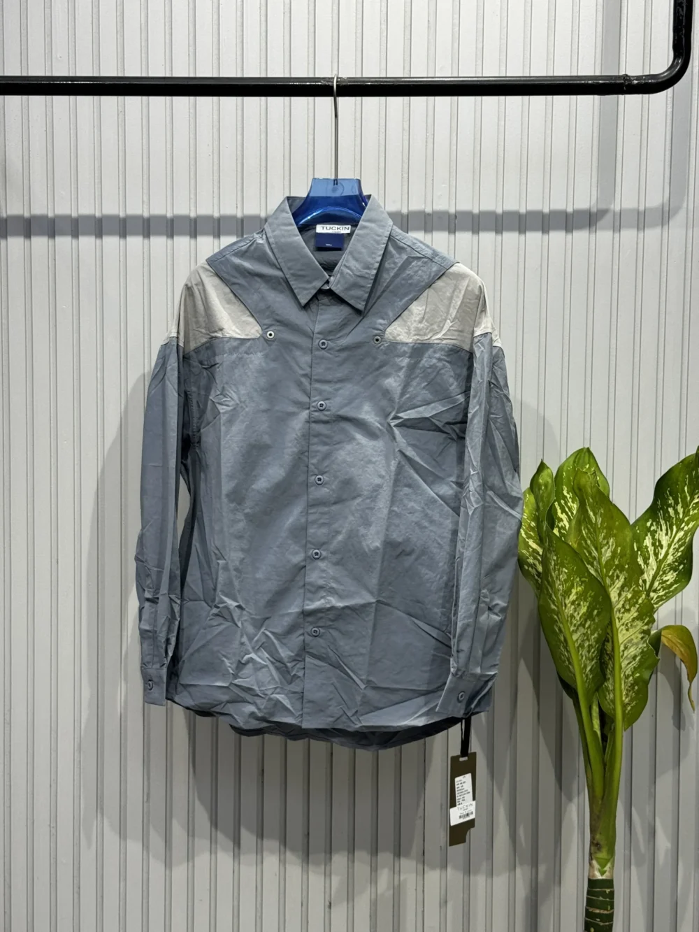 Contrast Shoulder Edition Streetwear Shirt