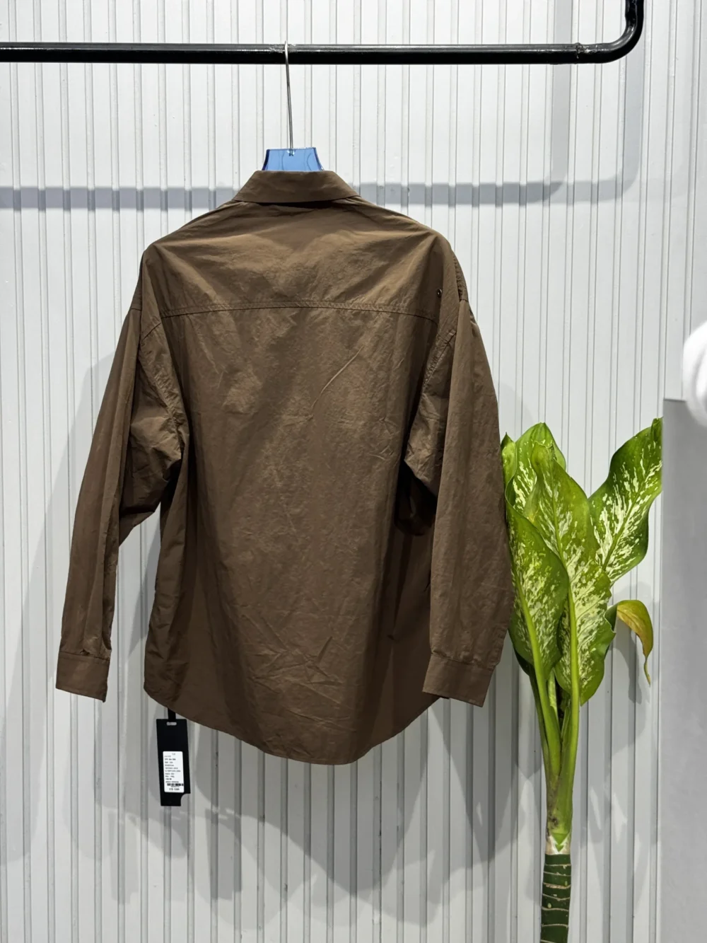 Arched Panel Edition Streetwear Shirt - Image 7
