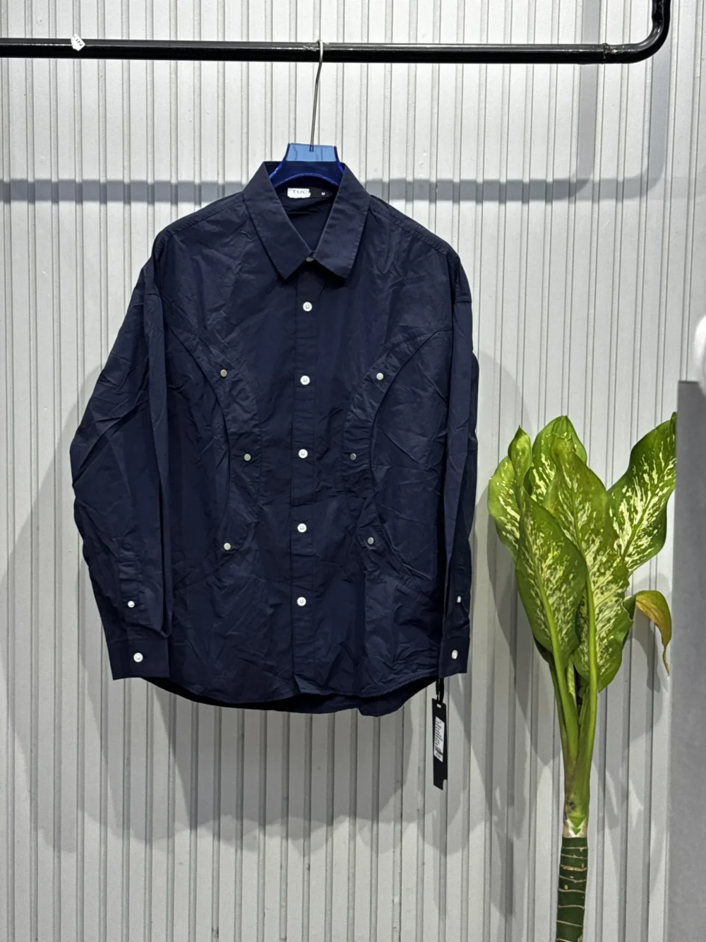 Arched Panel Edition Streetwear Shirt - Image 3