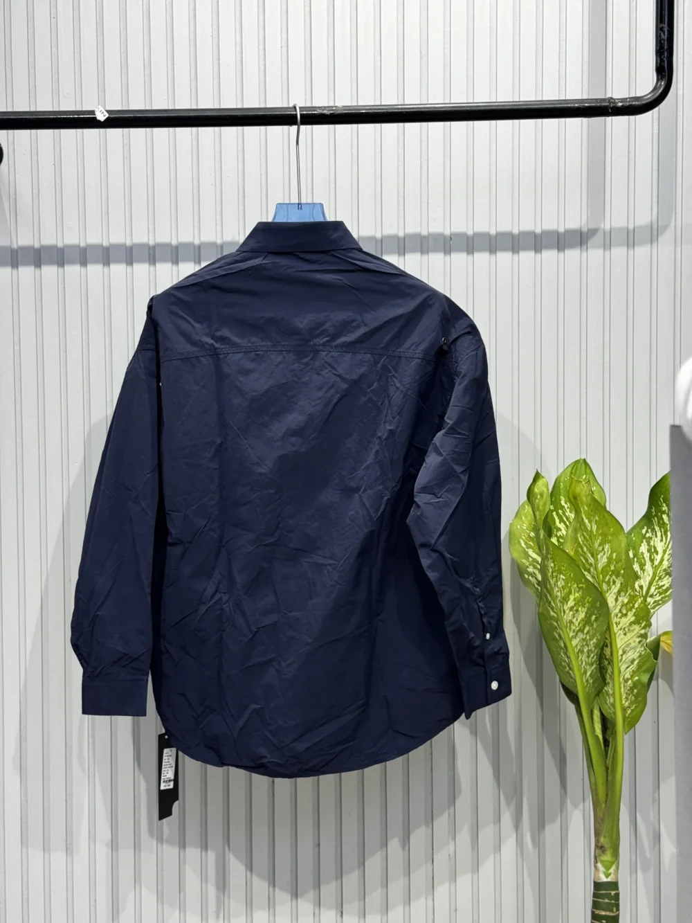 Arched Panel Edition Streetwear Shirt - Image 9