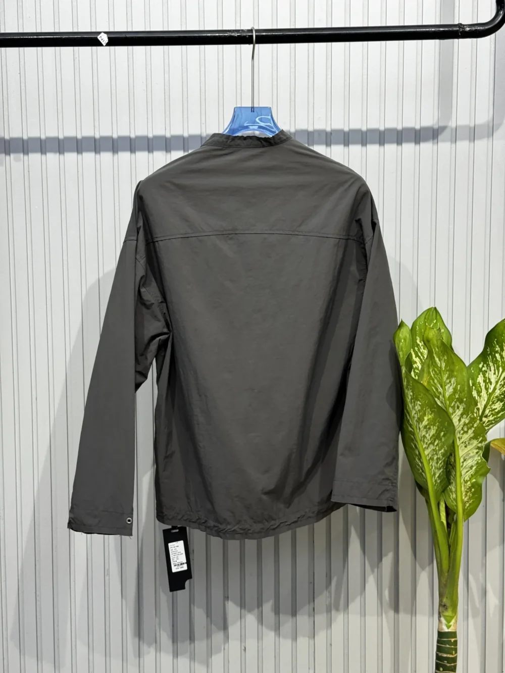 Rugged Mandarin Neck Streetwear Shirt - Image 11