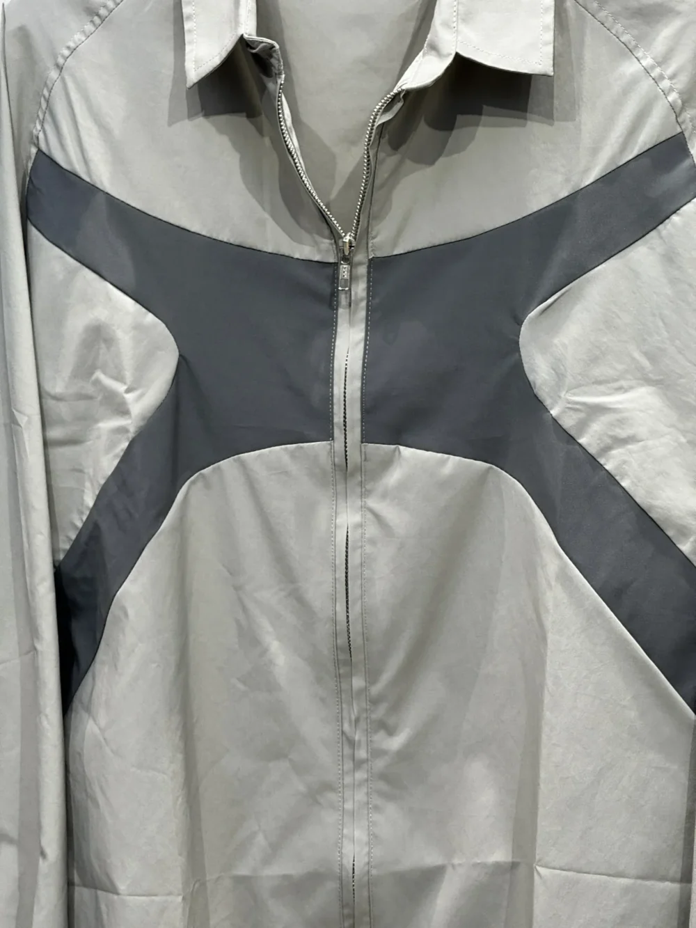 X Contrast Panel Design Shirt - Image 3