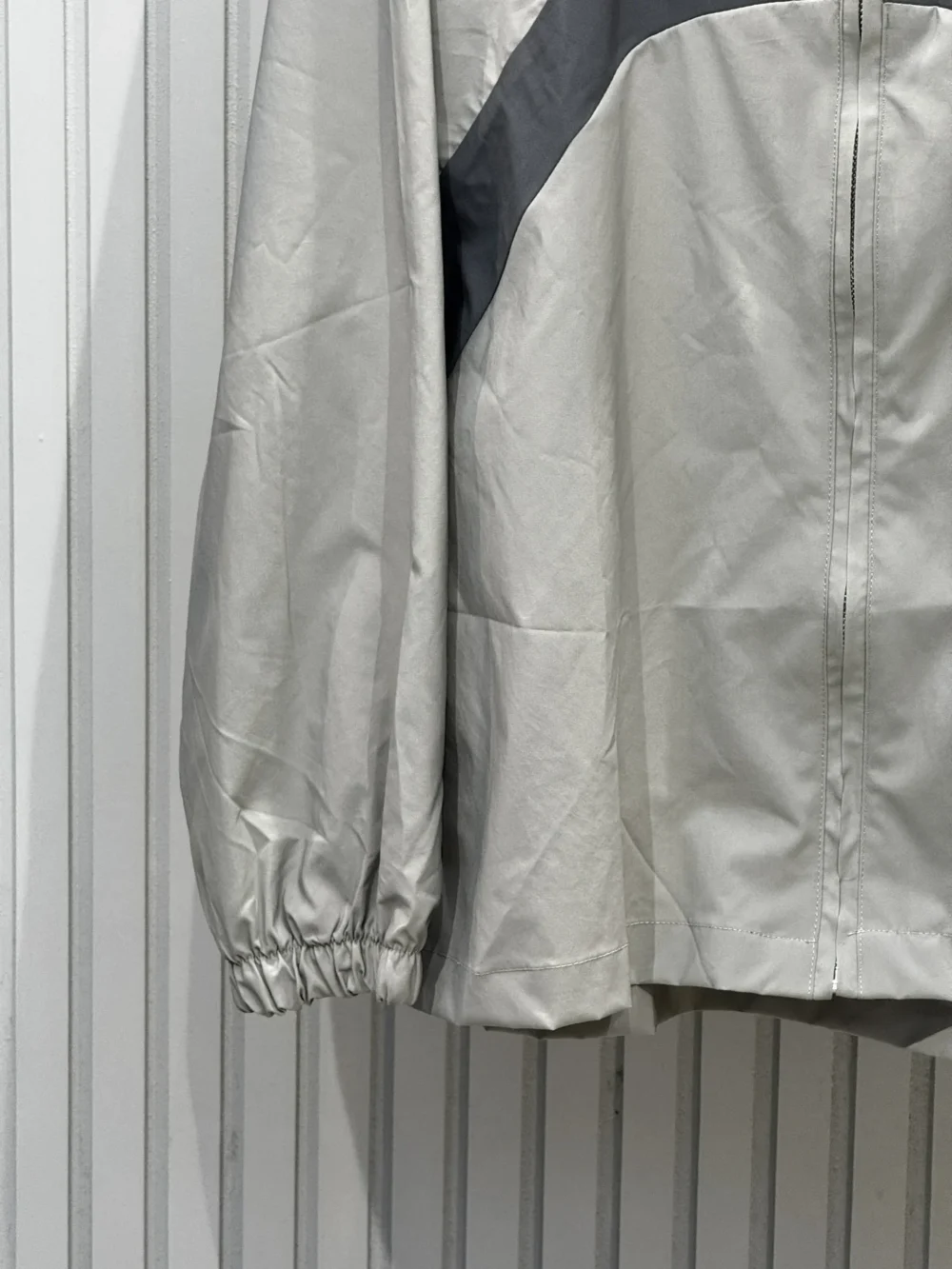 X Contrast Panel Design Shirt - Image 5