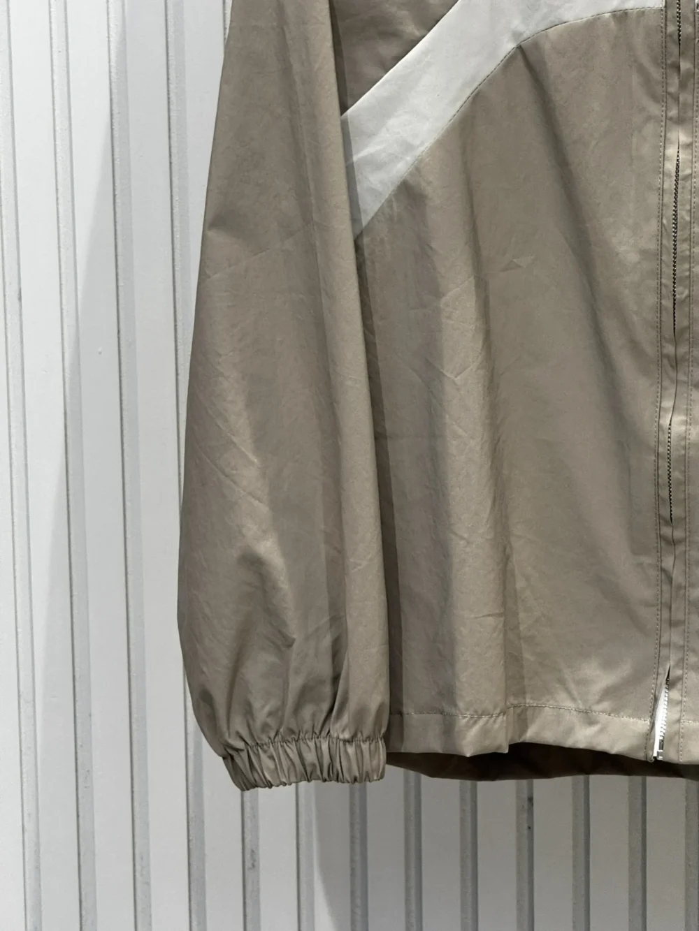 X Contrast Panel Design Shirt - Image 6