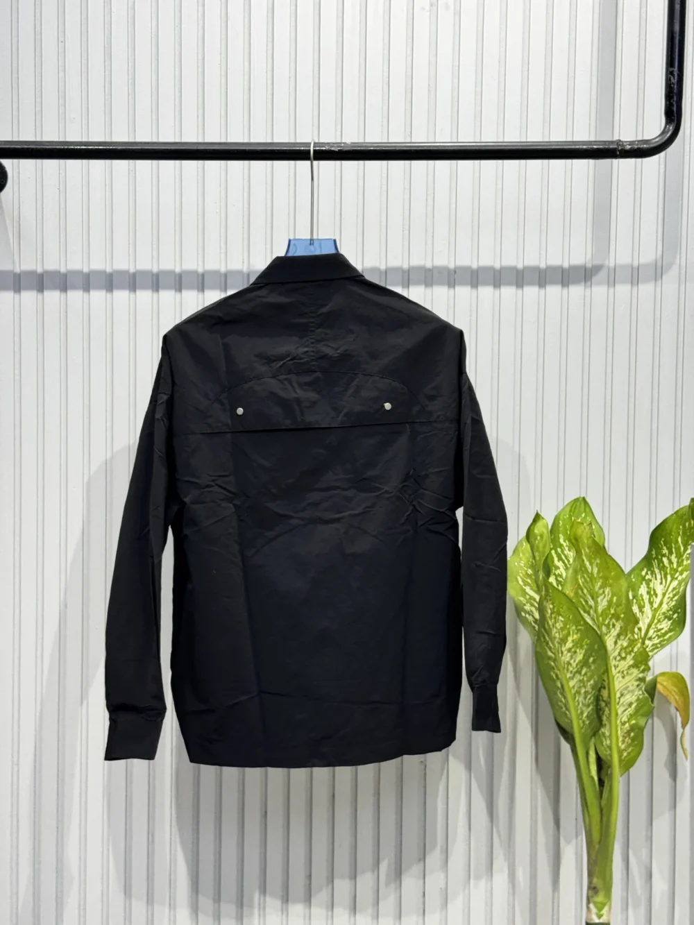 Curved Panel Edition Streetwear Shirt - Image 3