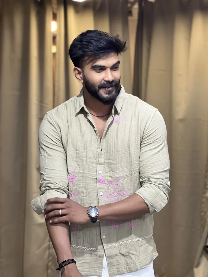 Emroidry linen blend