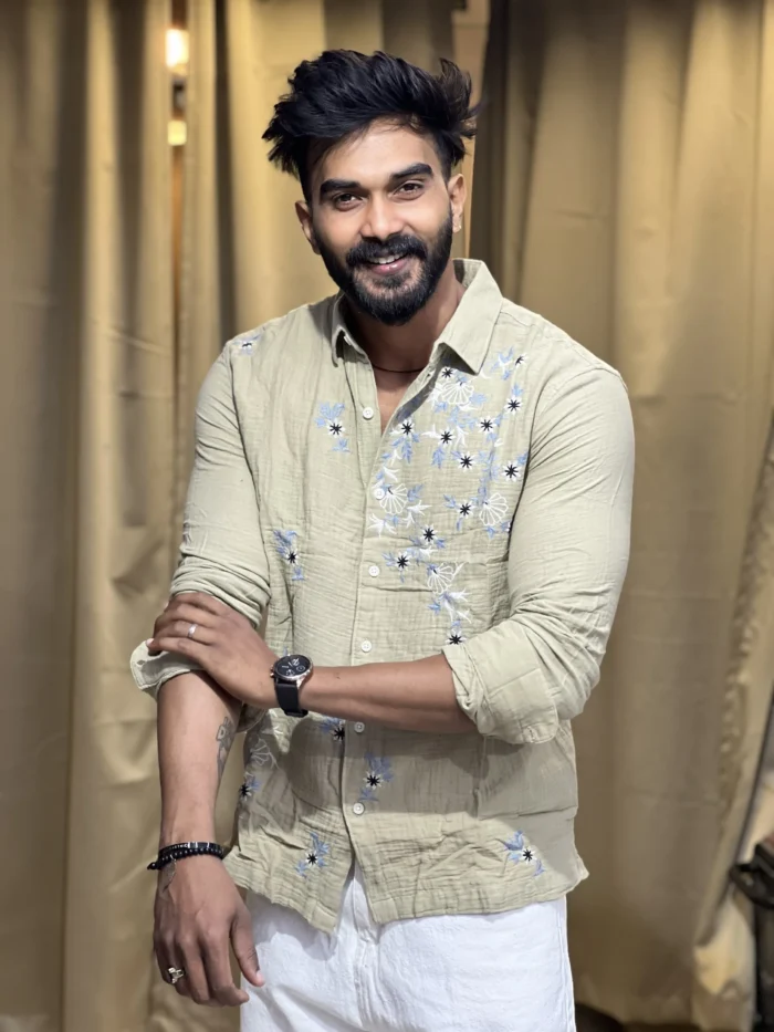 Emroidry linen blend